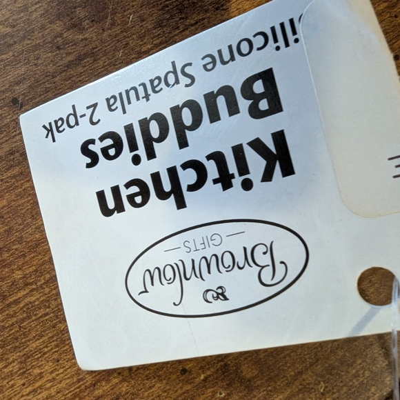 Blue and Pink Kitchen Spatula with Wooden Handle - Picture 4 of 4